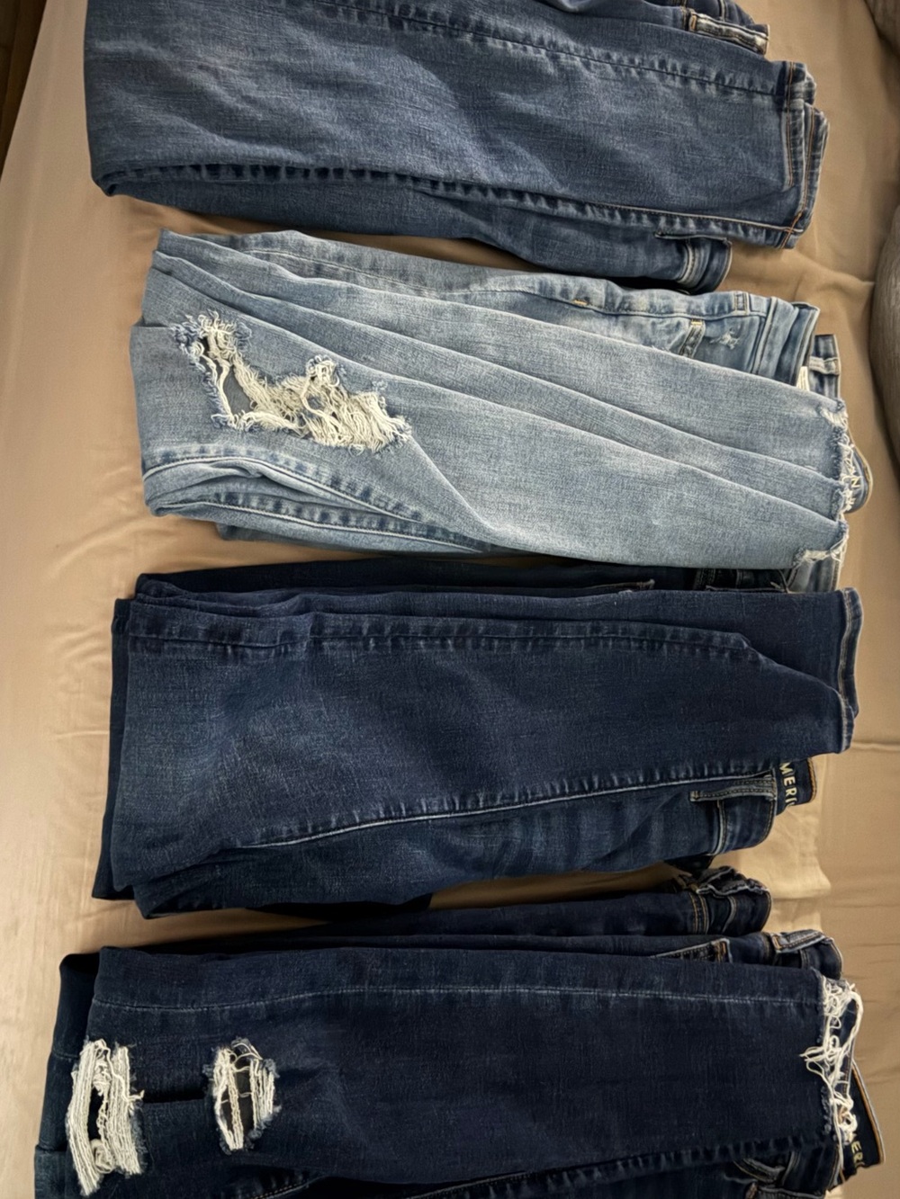 American Eagle Outfitters Women’s Jeggings- Light/Dark/Distressed Jeans Pack. - Picture 2 of 2